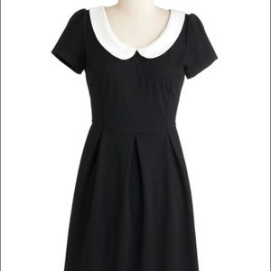 Peter Pan collar vintage dress